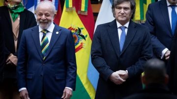Apático saludo de Milei a Lula Da Silva en la cumbre del Mercosur