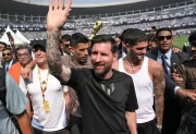GOAT Tour en India: multitud, estatua gigante y caos en la aparición de Messi