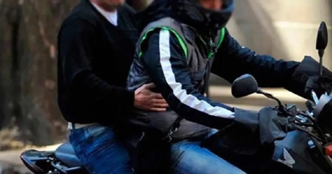 Villa Juana: motochorros la abordaron al frente de su casa y le arrebataron $600.000