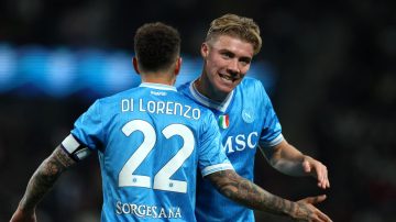 Napoli venció a Milan y es el primer finalista de la Supercopa Italiana