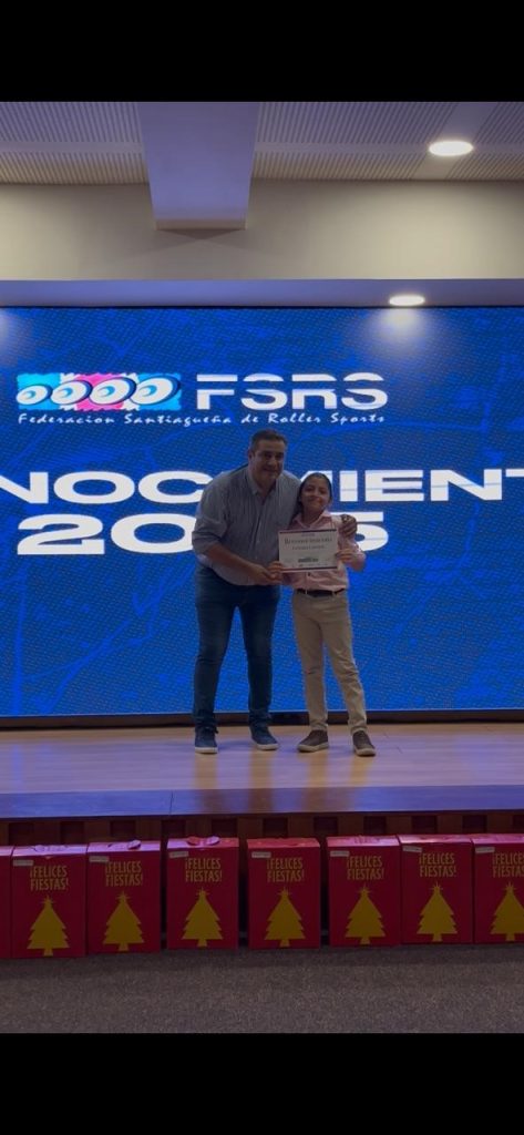 El santiagueño Lautaro Lescano fue reconocido por sus logros en el patinaje artístico