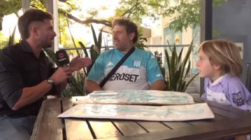 La hospitalidad de una familia bandeña emocionó al hincha de Racing que hacía dedo con su hijo para la final