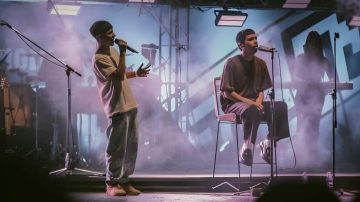 VIDEO. El santiagueño Radamel fue ovacionado en Vélez durante el show de Milo J