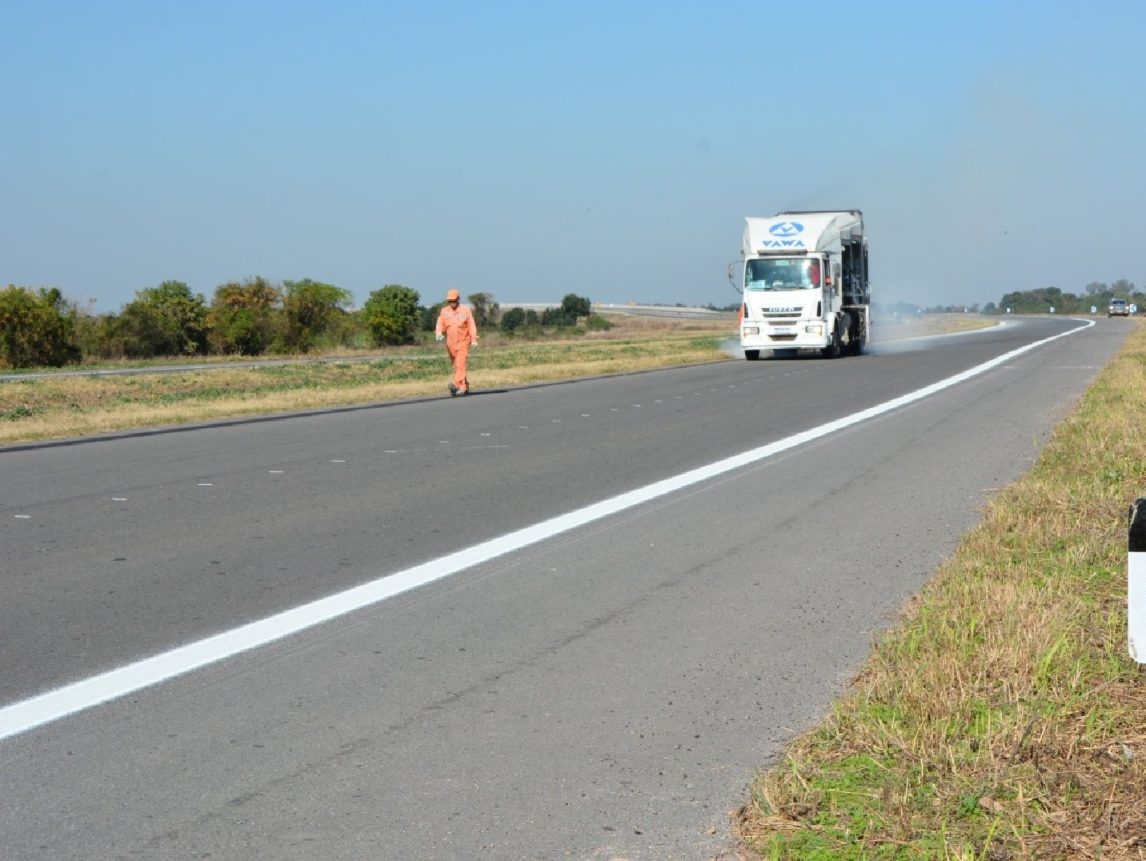 Ruta 34: salteños estacionaron su camión por un desperfecto y los asaltaron