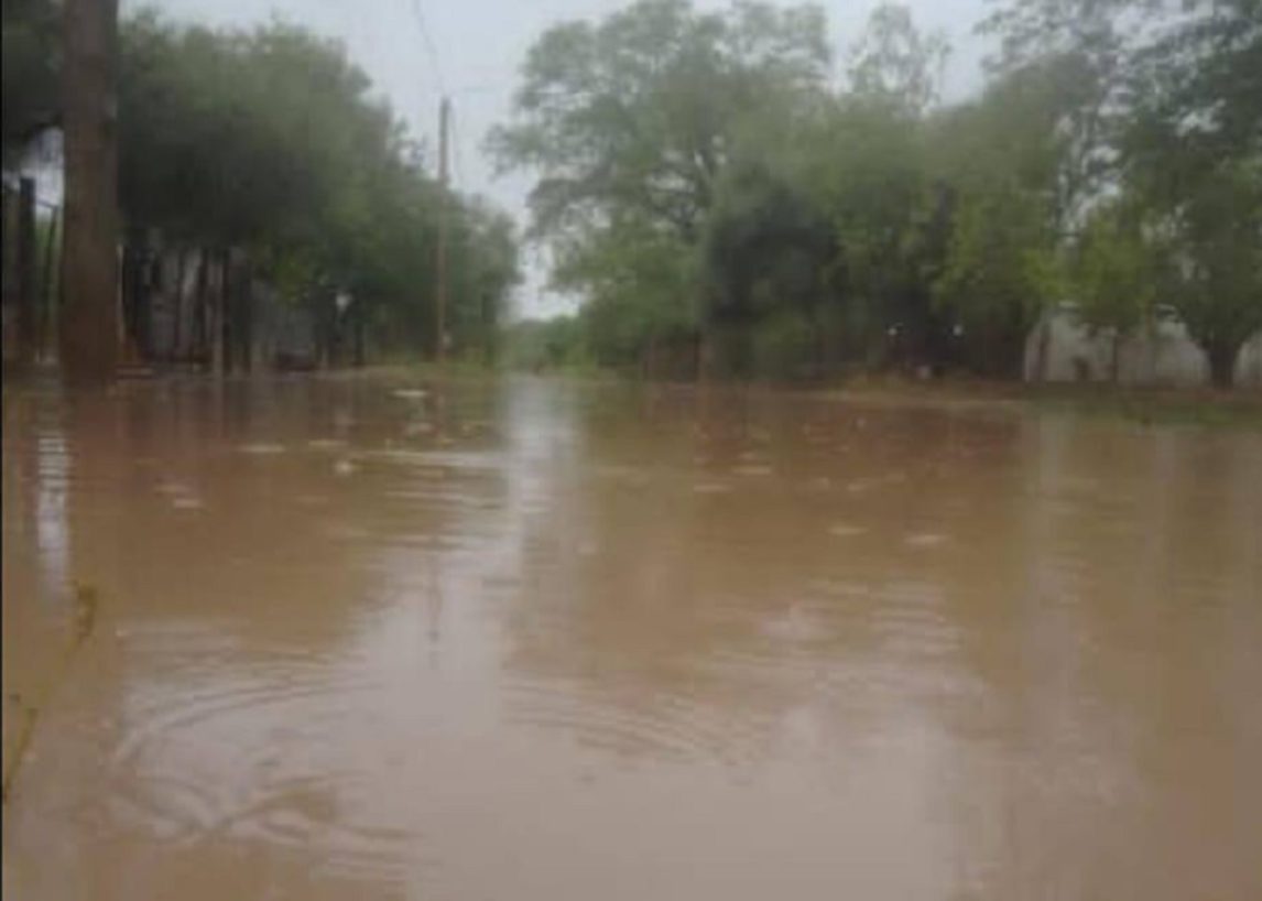 La lluvia hizo estragos en el interior: Frías, Campo Gallo y Tintina las más afectadas