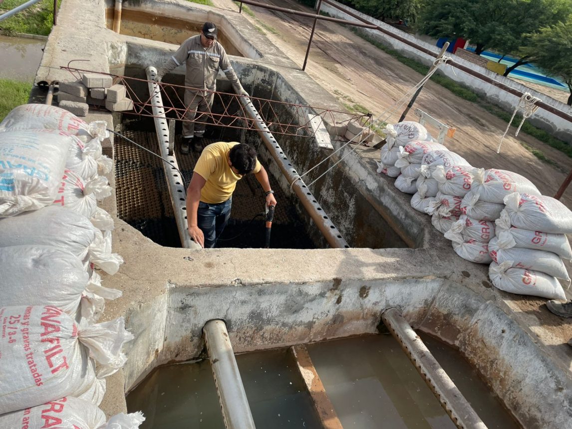 Atamisqui renovó integralmente el sistema de filtros de agua potable tras más de 20 años