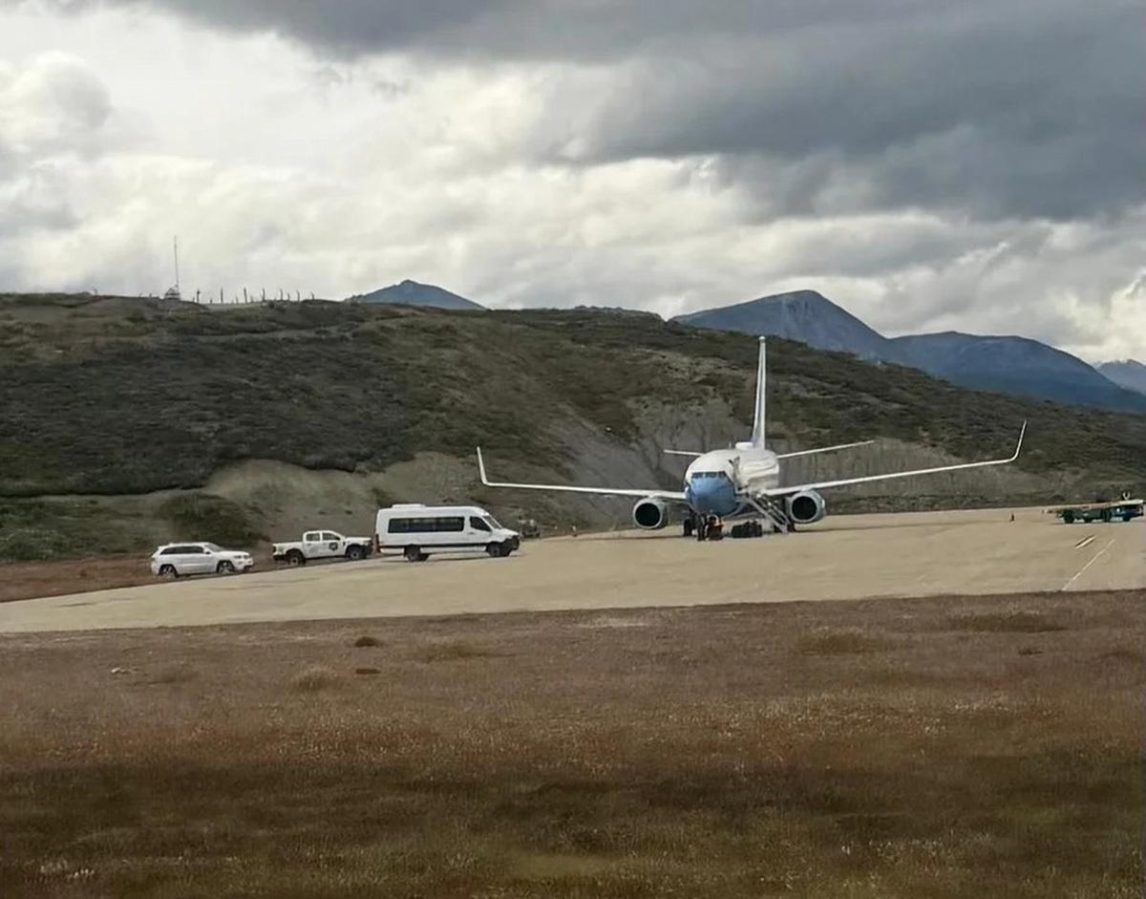 Alerta en Ushuaia: avión militar de EE. UU. aterrizó tras la intervención del puerto