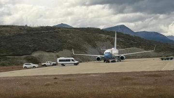 Alerta en Ushuaia: avión militar de EE. UU. aterrizó tras la intervención del puerto