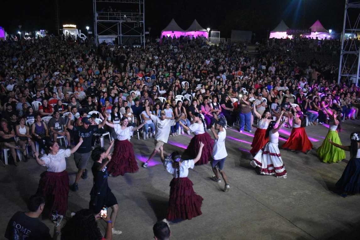 El Festival de la Chacarera reafirmó la identidad santiagueña con dos noches a pura música del 55° Festival Nacional de la Chacarera
