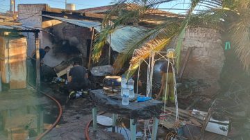 Dos incendios simultáneos movilizaron a los vecinos de Barrio Francisco de Aguirre