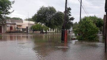Temporal en el interior santiagueño: fuertes lluvias dejaron a Herrera bajo el agua