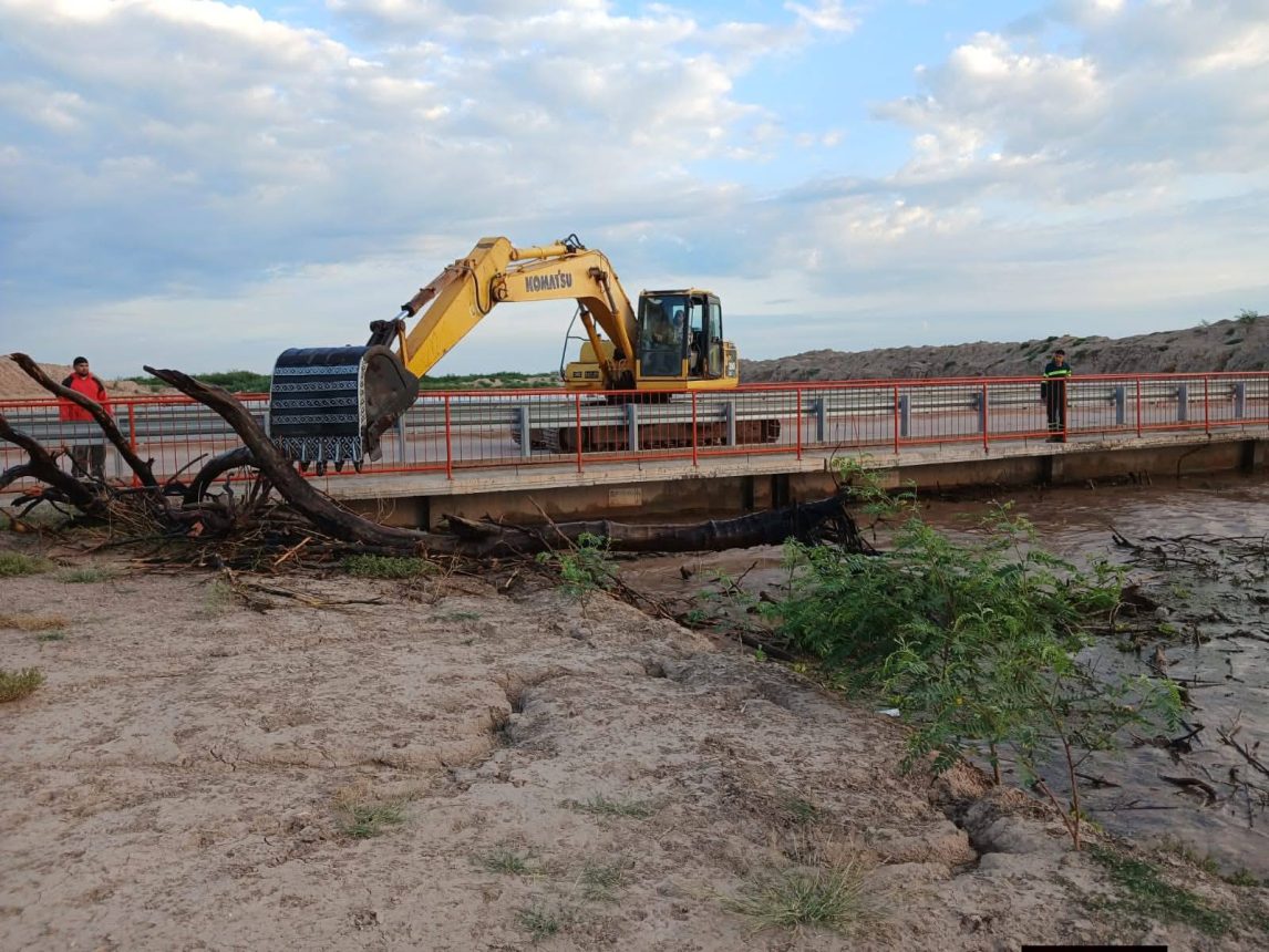 El gobierno provincial monitorea puntos estratégicos del interior por la crecida del Río