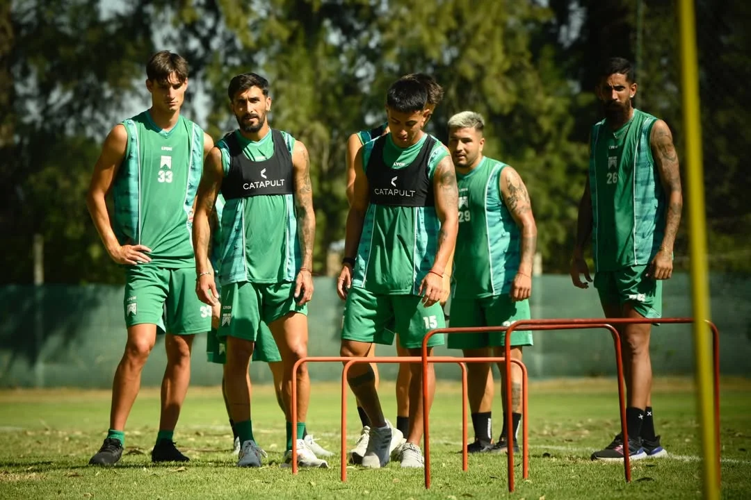 Polémica en Ferro: el refuerzo Hoyos respondió a las críticas por su estado físico