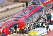 Ascienden a 39 los muertos tras el choque de trenes en España