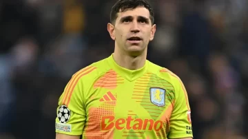 Inter dio el primer paso por el “Dibu” Martínez y consultó condiciones al Aston Villa