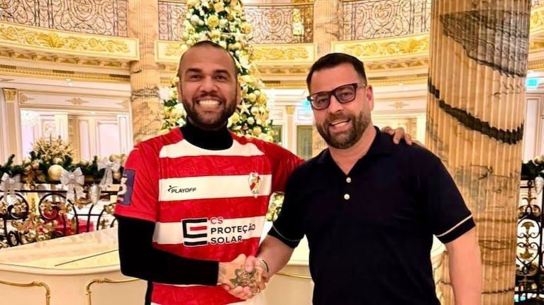 Dani Alves se convirtió en dueño de un club portugués y analiza volver a jugar al fútbol