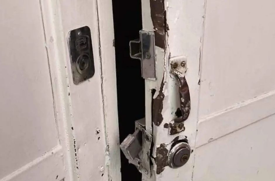 Desvalijaron una vivienda mientras una familia festejaba un egreso