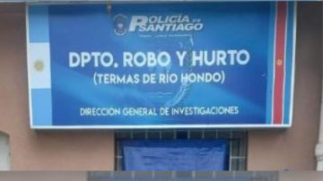 Violentaron el techo de una feria en Las Termas; se robaron hasta las perchas