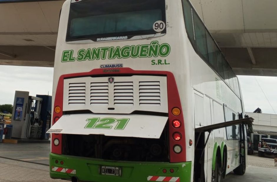 Pasajeros denuncian una experiencia traumática en un micro de larga distancia