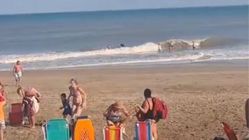 Tragedia: un muerto y 35 heridos en la Costa Atlántica por una ola gigante