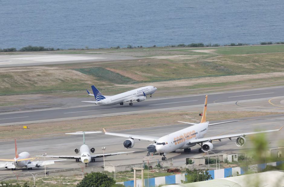 Trump ordena la reapertura del espacio aéreo con Venezuela y habilita el regreso de vuelos comerciales