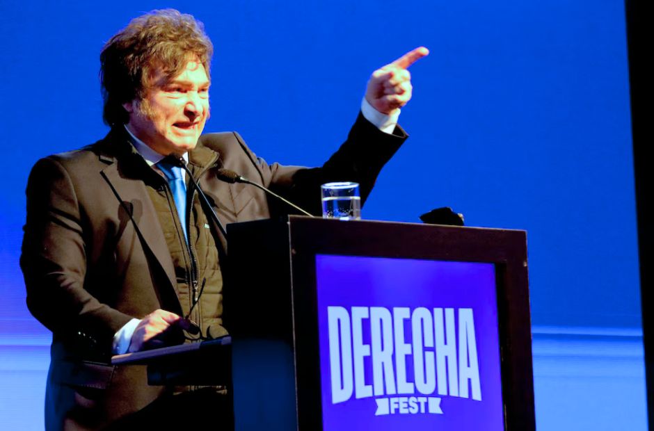 Milei desembarca en Mar del Plata: caminata por el centro y cierre estelar en el “Derecha Fest”