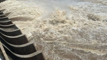 Alerta Naranja en Las Termas: la erogación del Dique sigue en aumento y alcanza los 973 m³/s