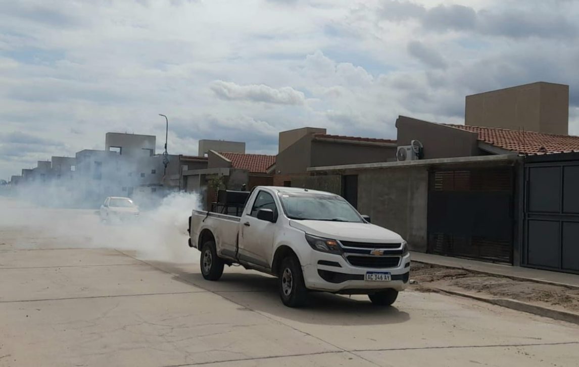 La Municipalidad de Capital continúa con los trabajos de fumigación para prevenir la propagación del dengue