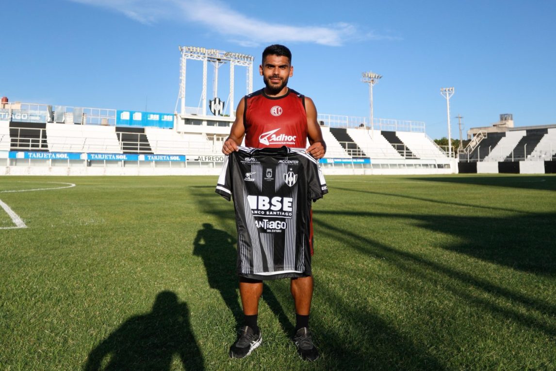 Mercado de pases: Santiago Moyano firmó con el Ferroviario hasta diciembre de 2027