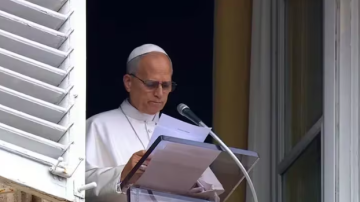 Aseguran que el Papa León XIV podría confirmar la existencia de vida extraterrestre