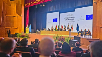 Javier Milei participa en la firma del acuerdo Mercosur-Unión Europea