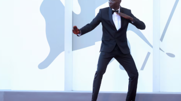 Khaby Lame, el influencer más seguido del mundo, vendió su empresa por USD 900 millones