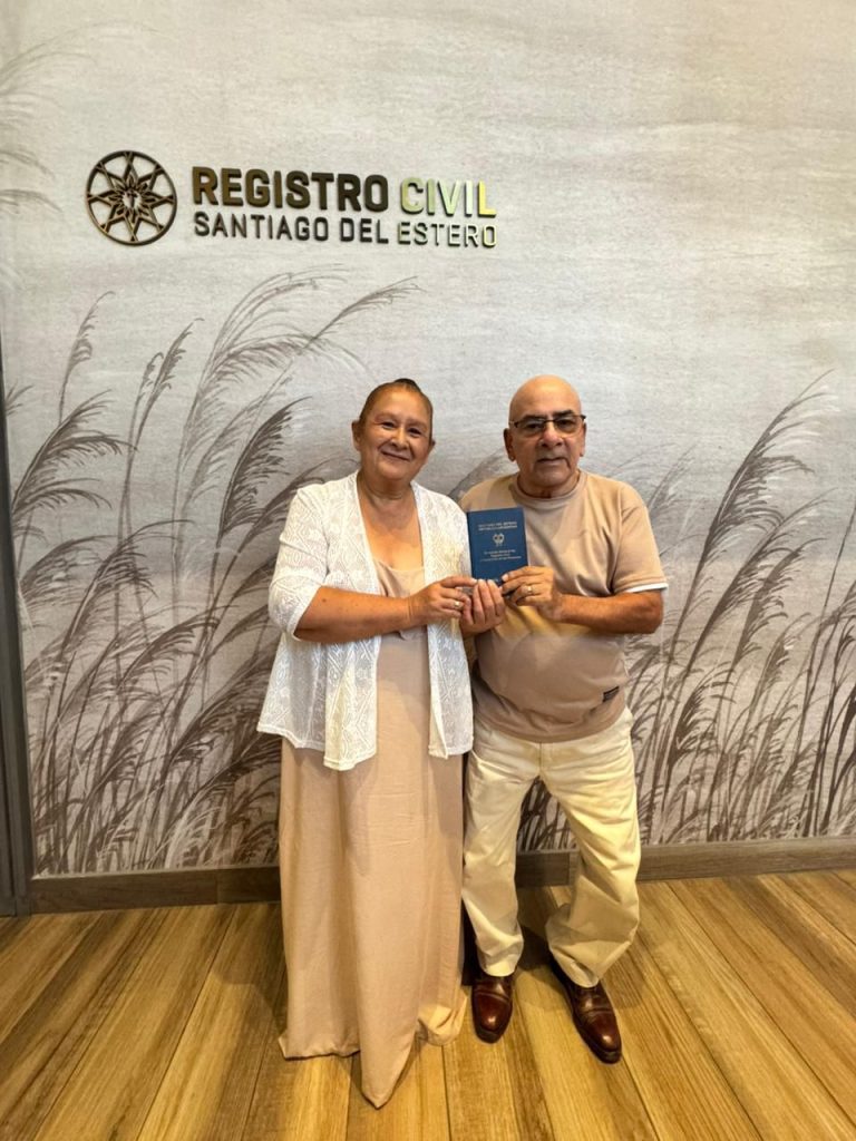 ¡Viva el amor! Juan Carlos y Gladys, el primer “sí” del 2026 en el Registro Civil