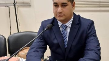 Lo denunciaron por maltrato contra su hijo menor pero él afirma que se trató de un accidente doméstico