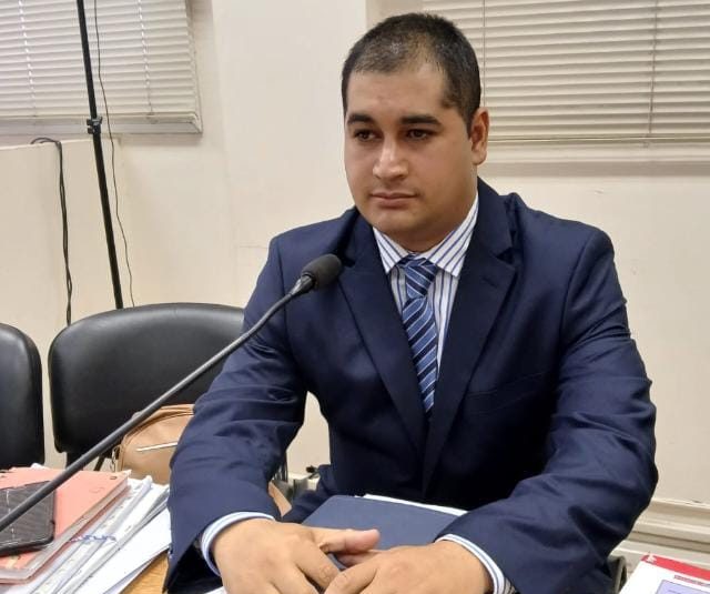 Lo denunciaron por maltrato contra su hijo menor pero él afirma que se trató de un accidente doméstico