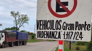 Fernández: multan por estacionamiento indebido en la vía pública a vehículos de gran porte