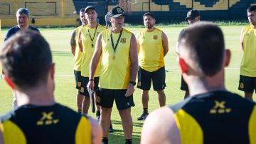 FOTOS: el plantel de Mitre retomó las prácticas de cara al 2026