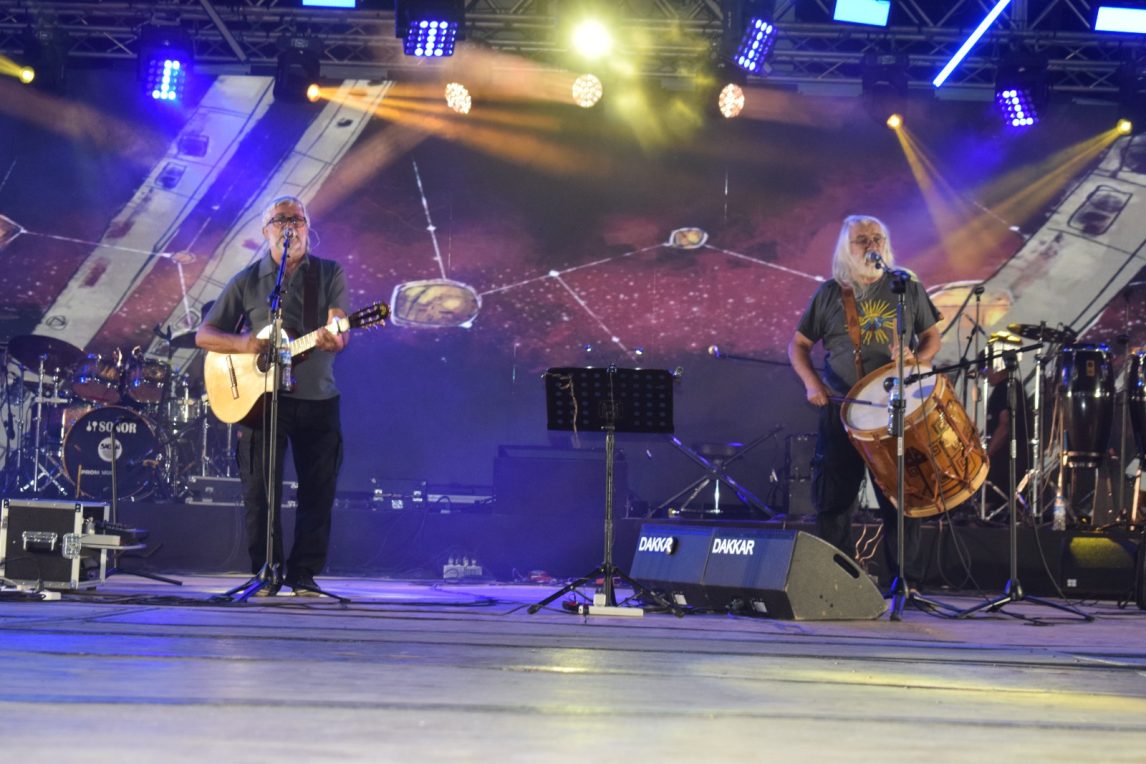 El Dúo Coplanacu desbordó de “santiagueñidad” la segunda noche del Festival de la Tradición