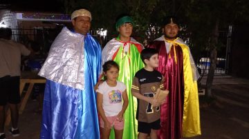 Los Reyes Magos callejeros volvieron a sembrar ilusión en Estación Simbolar