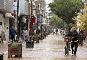Otro día gris en la “Madre de Ciudades”: Se espera una jornada fría y con vientos del Sur