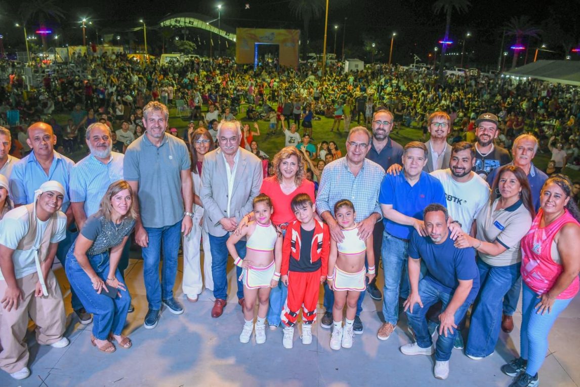 Dio inicio una nueva edición de “Santiago es Tu Río”, con una gran convocatoria de familias