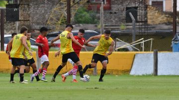 Mitre sumó minutos de preparación ante San Martín de Tucumán en un amistoso previo al inicio del torneo