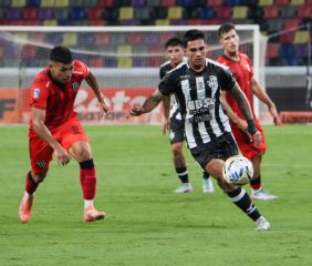 Flojo debut de Central Córdoba que perdió de local con Gimnasia de Mendoza