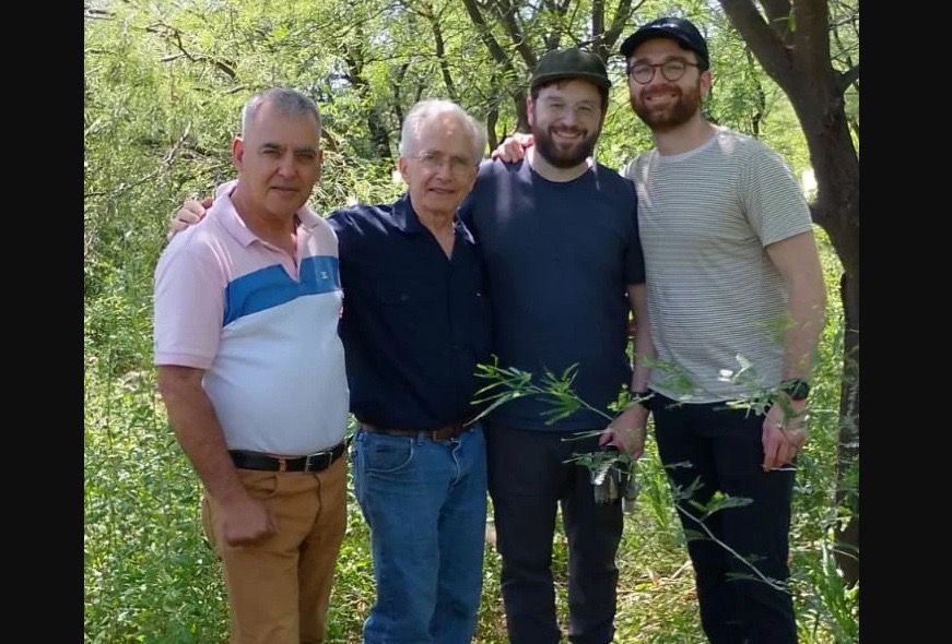 Peter Felker, “el gringo loco” que quiere que el mundo reemplace la harina europea por la algarroba santiagueña
