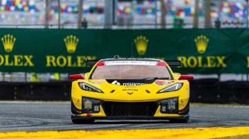 Nicolás Varrone fue 4° en las 24 Horas de Daytona tras una polémica maniobra