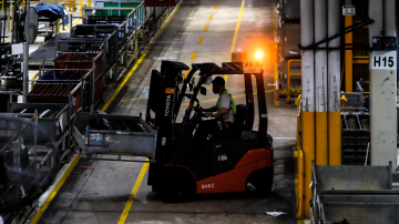 Para la Unión Industrial Argentina, la actividad cayó 3,5% interanual en diciembre