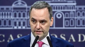 El gobierno de Milei prohibió el ingreso de allegados al régimen de Maduro tras su captura