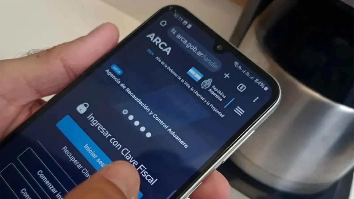 Cómo solicitar en ARCA devoluciones del 30% de impuestos por gastos en el exterior