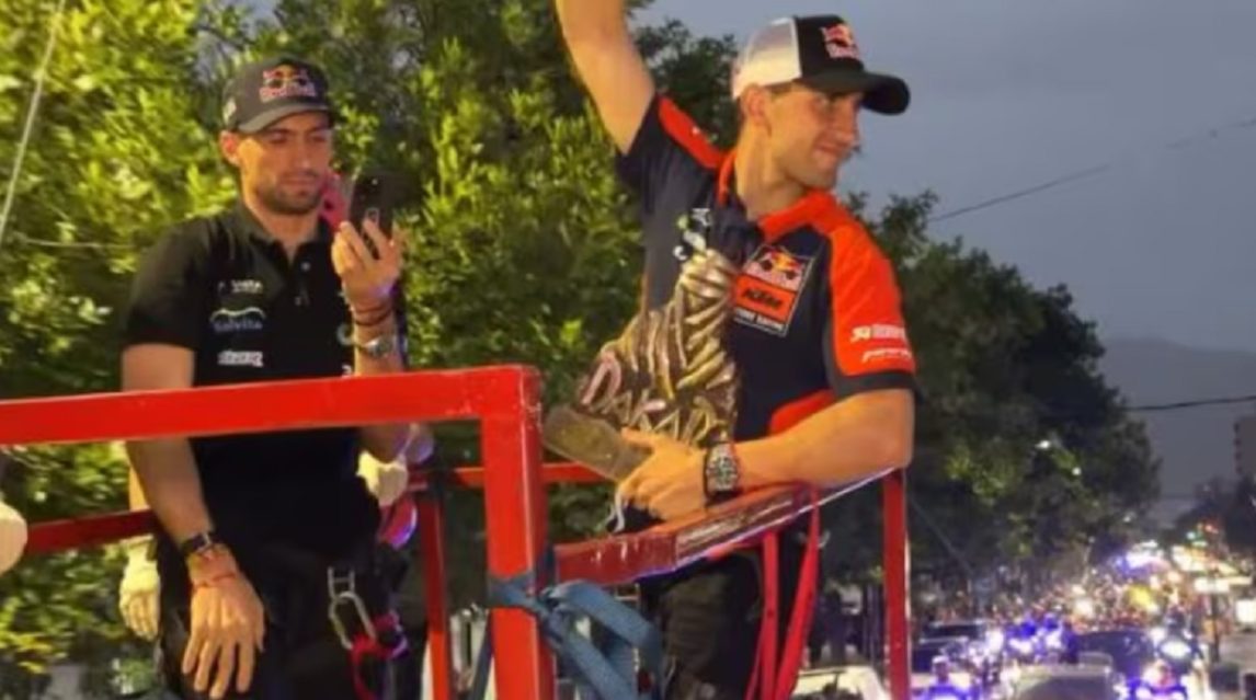 Luciano Benavides fue recibido como un héroe en Salta tras su consagración en el Rally Dakar 2026