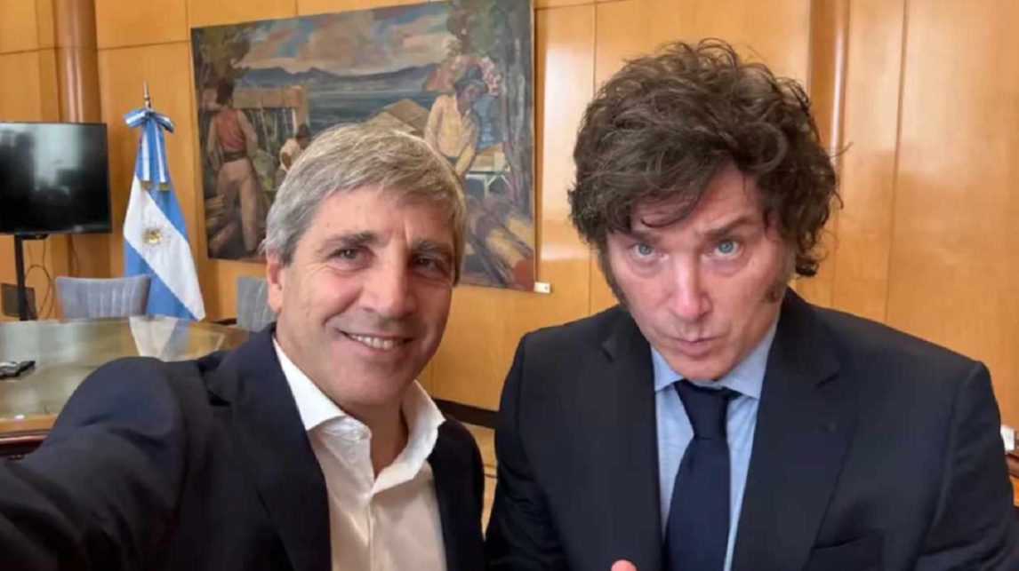 Con el debut de las bandas, el Gobierno planea alternativas para pagar los vencimientos